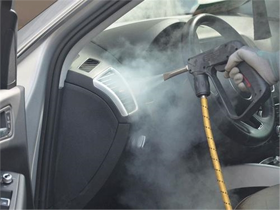 汽车内部极易附着病菌，使用诺贝思洗车机高效杀菌
