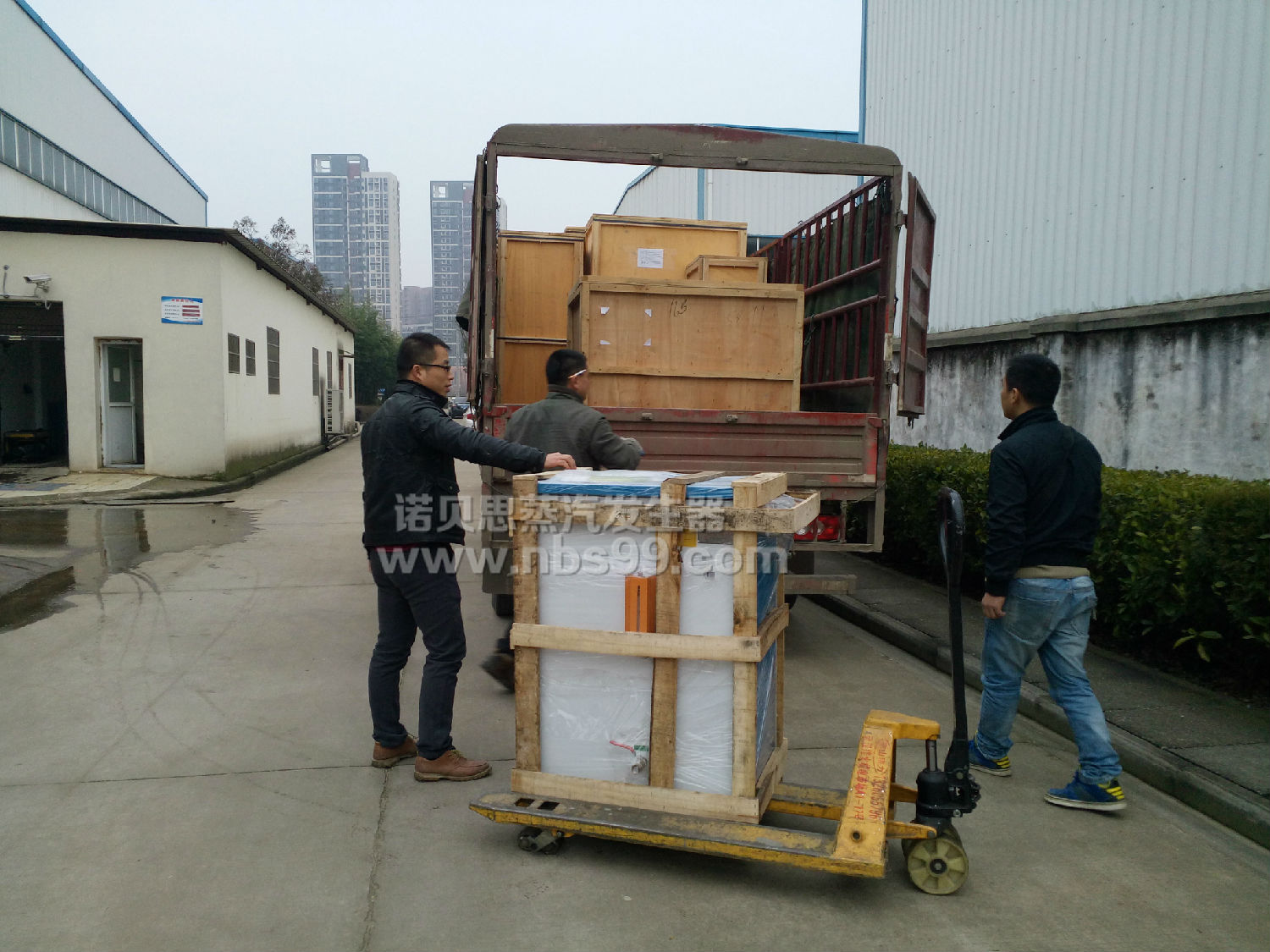 【北京】服装整烫蒸汽发生器帮助北京企业进行设备改造计划