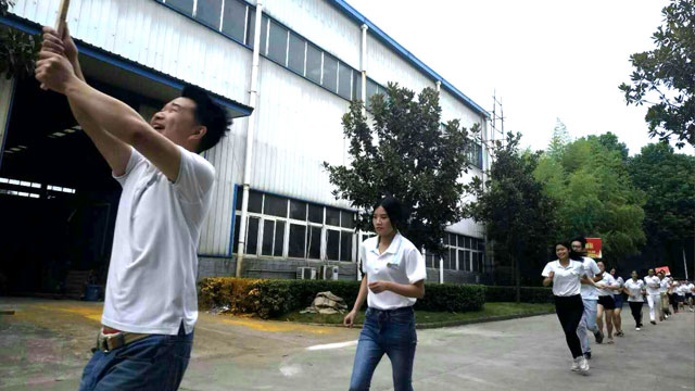 諾貝思牛商爭霸賽