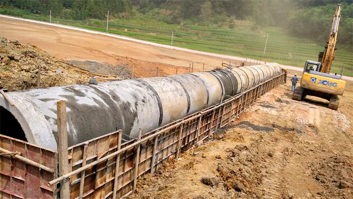 铁路管涵使用蒸汽发生器养护