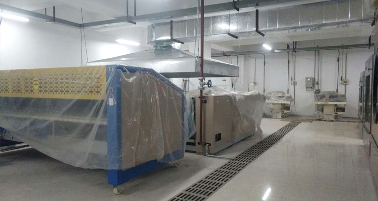 人员复杂，清洁消毒双到位使用酒店洗衣房燃气蒸汽发生器